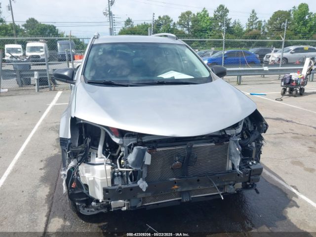 2T3ZFREV4GW263595 Toyota RAV4 LE