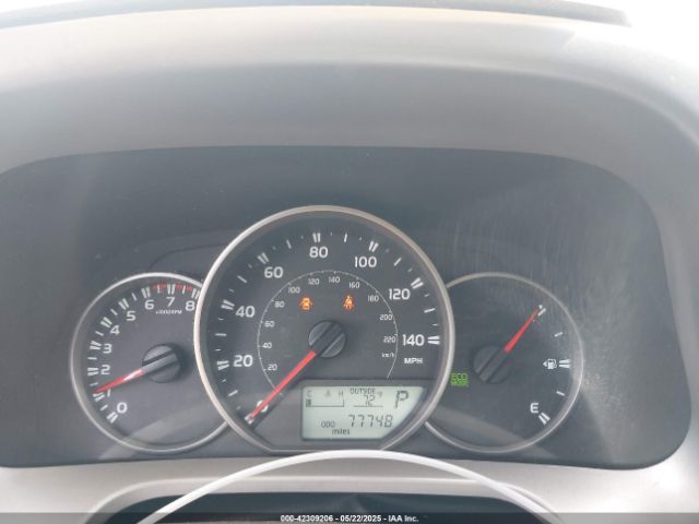 2T3ZFREV4GW263595 Toyota RAV4 LE