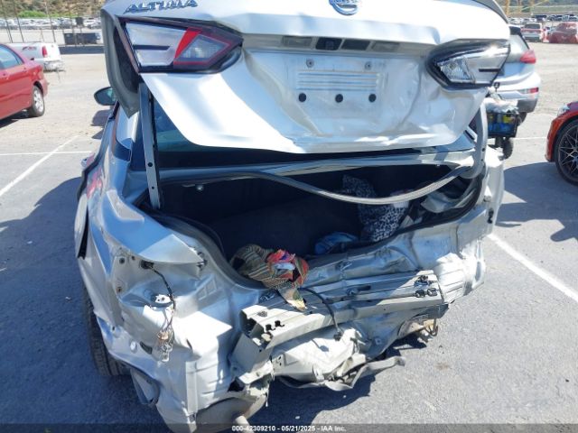 1N4BL4BV9LC100798 Nissan 2020