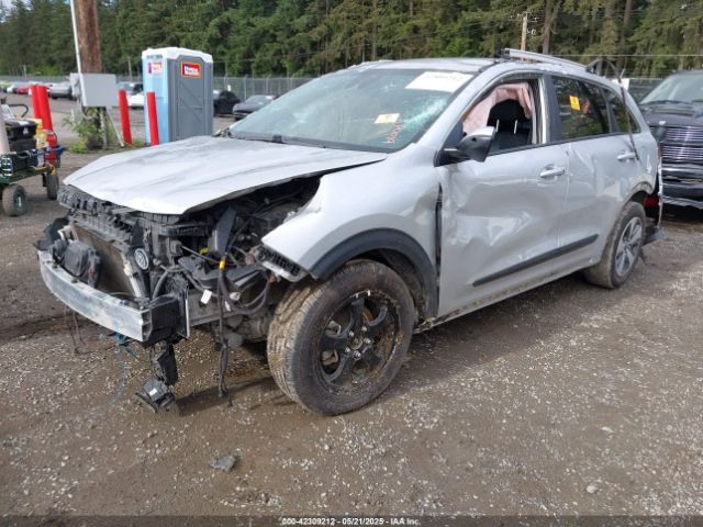 KNDCB3LC0J5201142 KIA NIRO LX