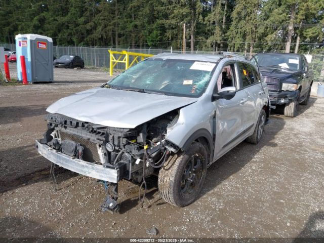 KNDCB3LC0J5201142 KIA NIRO LX