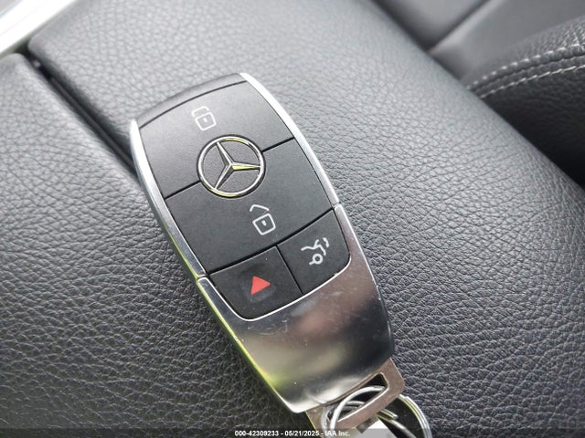 W1N0G8EB8NV368174 Mercedes-Benz m274