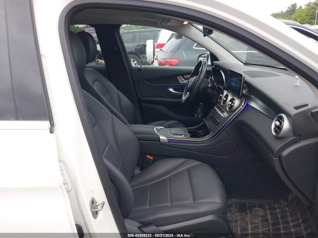W1N0G8EB8NV368174 Mercedes-Benz m274