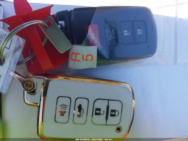 JTMRJREV8JD241375 Toyota Rav4 Hybrid Xle