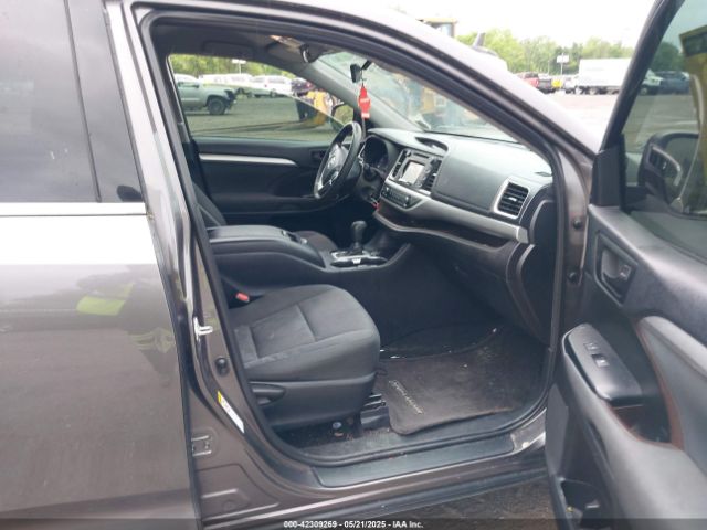 2019 TOYOTA HIGHLANDER 5TDZZRFH2KS298288 Photo 4