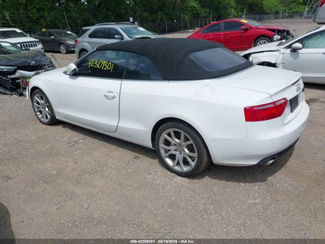 2011 AUDI A5 WAUCFAFH6BN018245 Photo 2