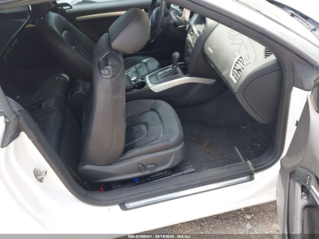 2011 AUDI A5 WAUCFAFH6BN018245 Photo 4