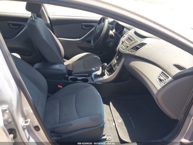 5NPDH4AE0GH718348 Hyundai ELANTRA SE