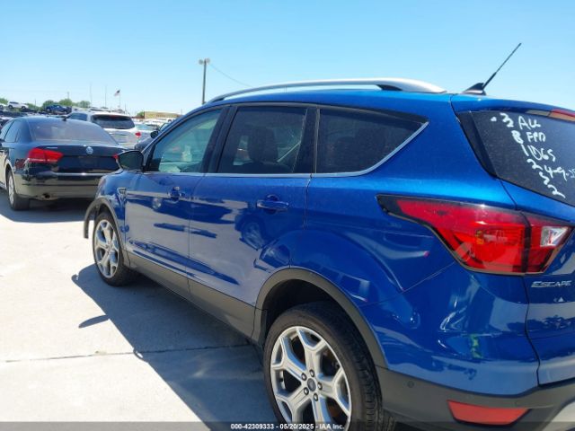 1FMCU0J96KUC34410 Ford Escape Titanium
