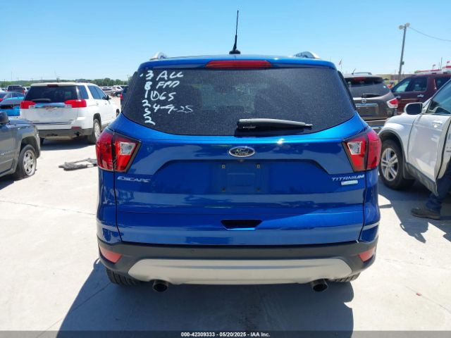 1FMCU0J96KUC34410 Ford Escape Titanium
