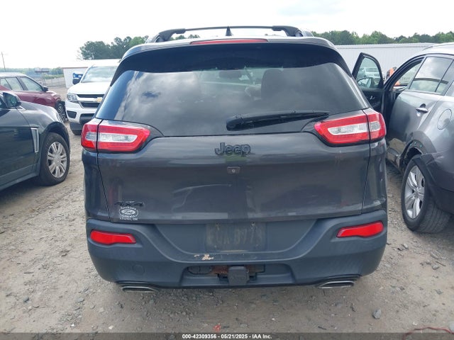 1C4PJMCS7GW162716 Jeep Cherokee Altitude