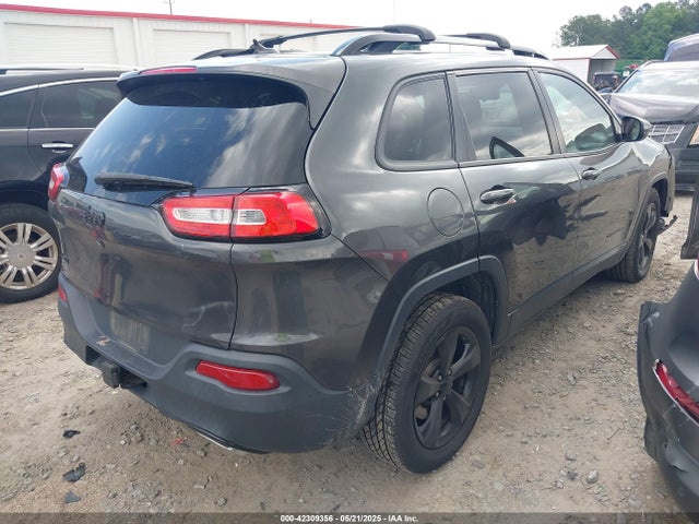 1C4PJMCS7GW162716 Jeep Cherokee Altitude