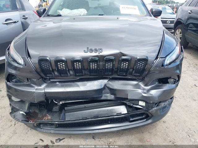 1C4PJMCS7GW162716 Jeep Cherokee Altitude