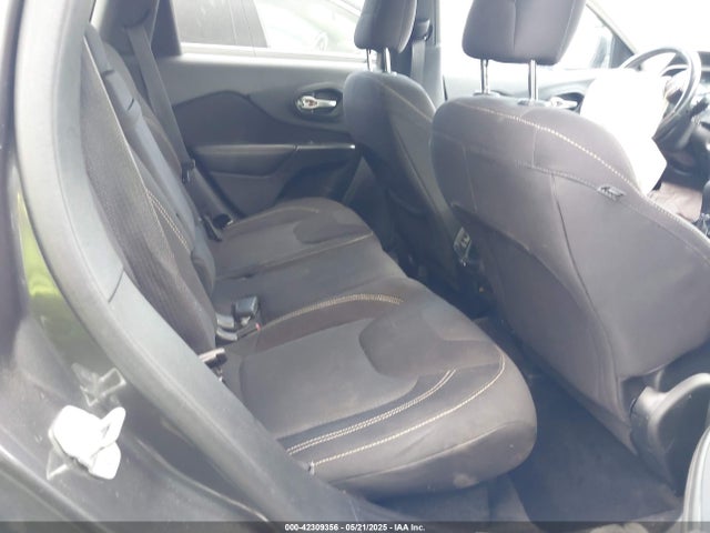 1C4PJMCS7GW162716 Jeep Cherokee Altitude
