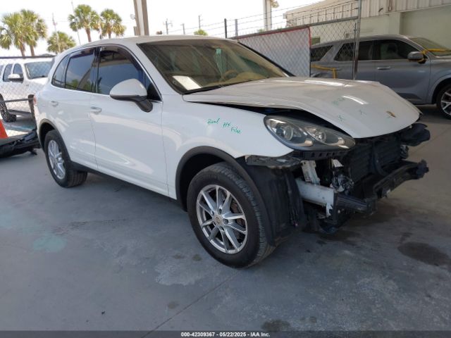 2016 PORSCHE CAYENNE WP1AA2A29GKA10570