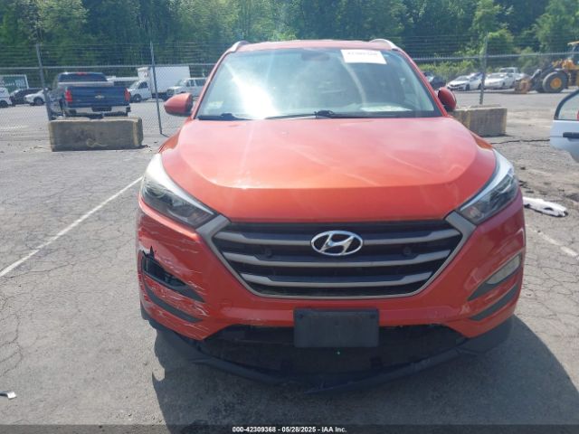 KM8J3CA43GU242682 Hyundai TUCSON SE