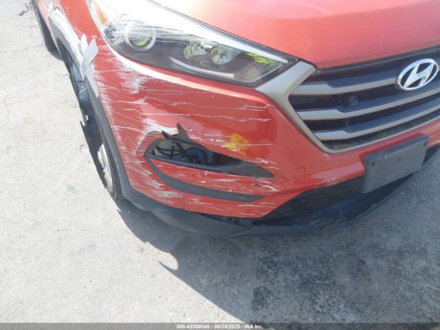 KM8J3CA43GU242682 Hyundai TUCSON SE