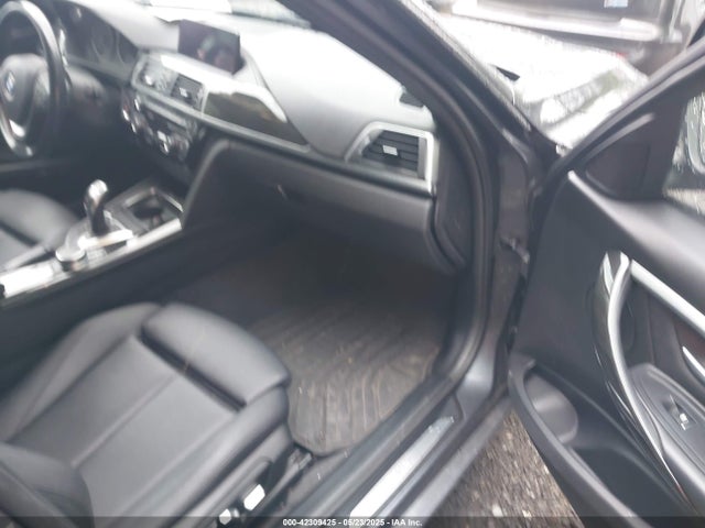 WBA8D9C58JEM34493 BMW 330i Xdrive