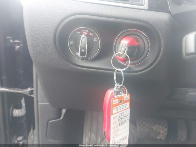 2017 PORSCHE MACAN WP1AA2A57HLB06493 Photo 10