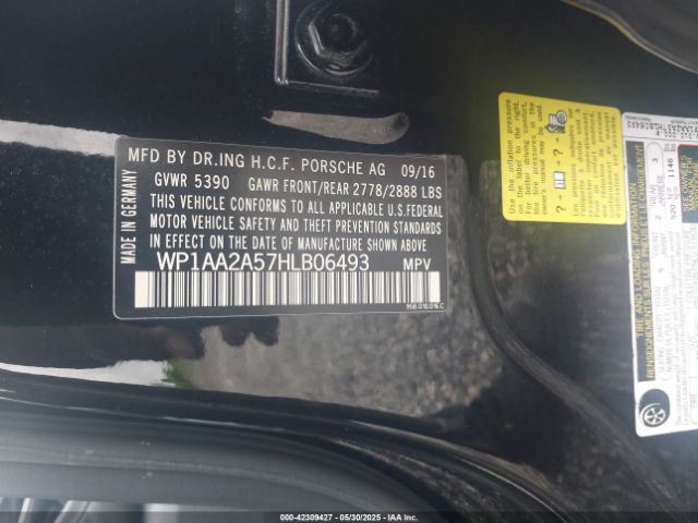 2017 PORSCHE MACAN WP1AA2A57HLB06493 Photo 8