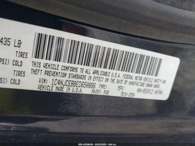 1C4NJCEB8ED650886 Jeep Compass Latitude