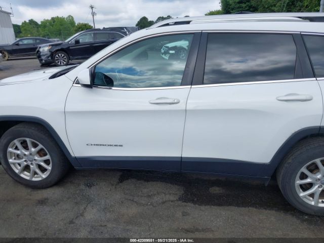 1C4PJLCB0HW642351 Jeep Cherokee Latitude Fwd