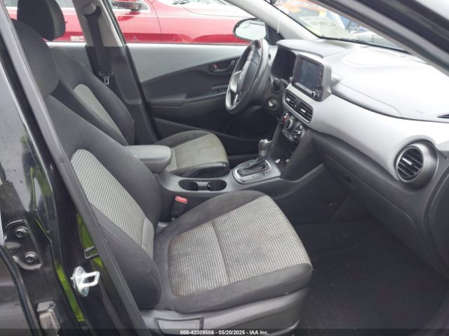 KM8K12AA9JU088898 Hyundai Kona Se