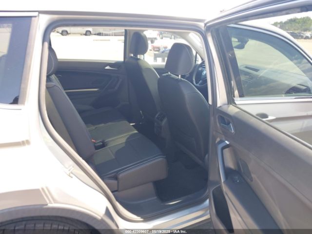 2021 VOLKSWAGEN TIGUAN 3VV3B7AX6MM035657 Photo 7