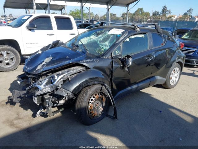 JTNKHMBX0K1016727 Toyota C-HR LE