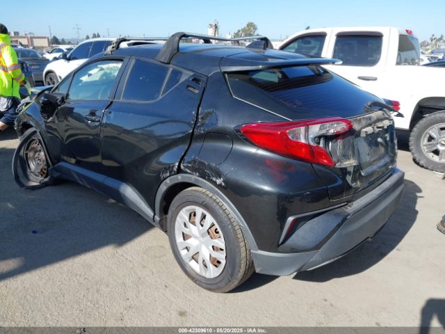 JTNKHMBX0K1016727 Toyota C-HR LE