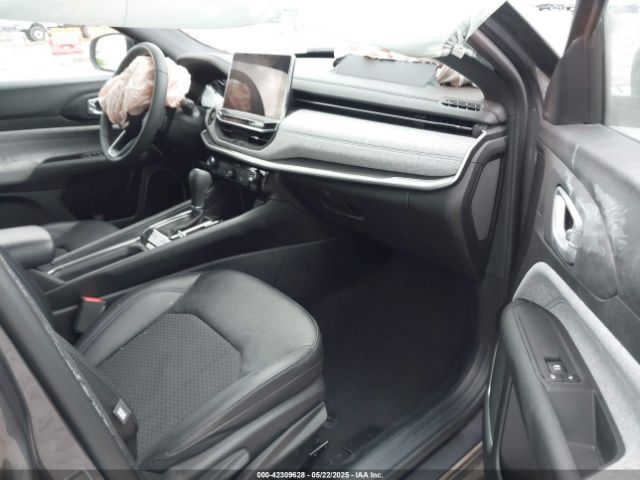 3C4NJDBNXRT121282 Jeep Compass Latitude 4x4