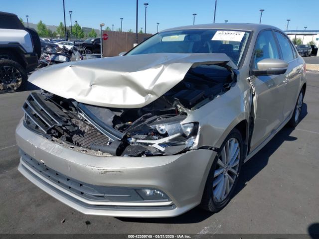 3VWD17AJ6FM403840 Volkswagen 2015