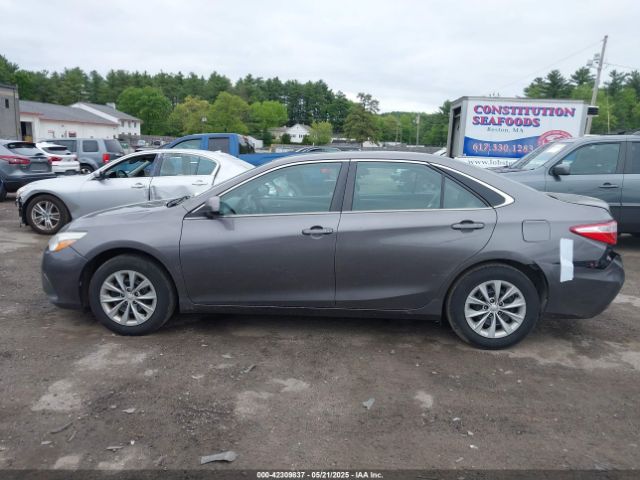 4T1BF1FKXFU003359 Toyota CAMRY LE