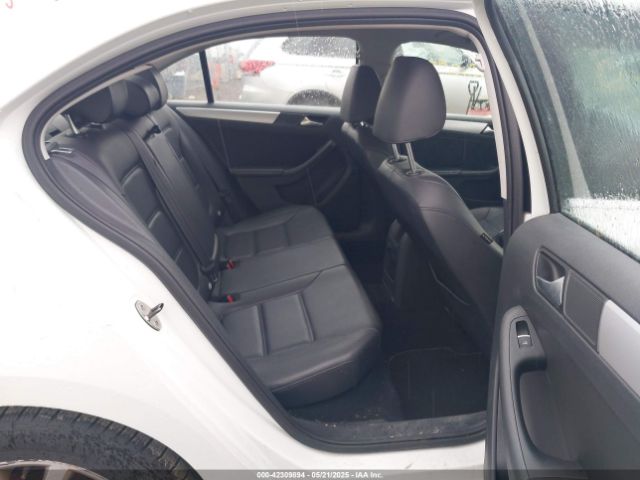 3VWD17AJ5EM417940 Volkswagen Jetta 1.8t Se