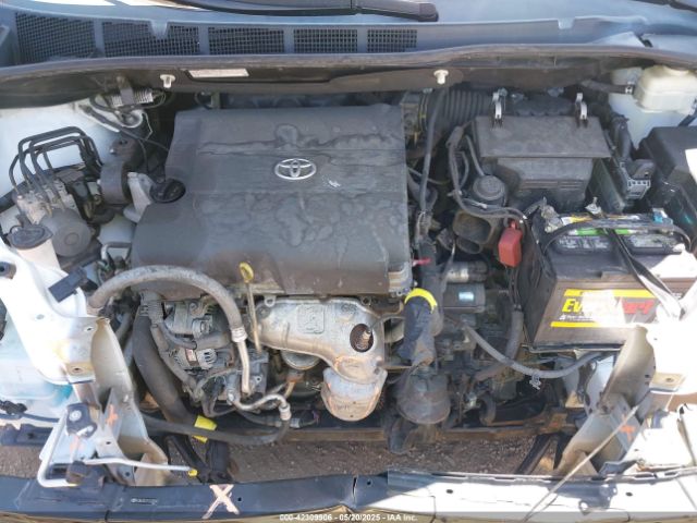 5TDKK3DC3FS553918 Toyota Sienna Le 8 Passenger
