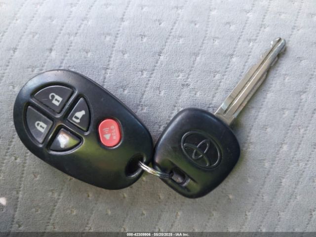 5TDKK3DC3FS553918 Toyota Sienna Le 8 Passenger