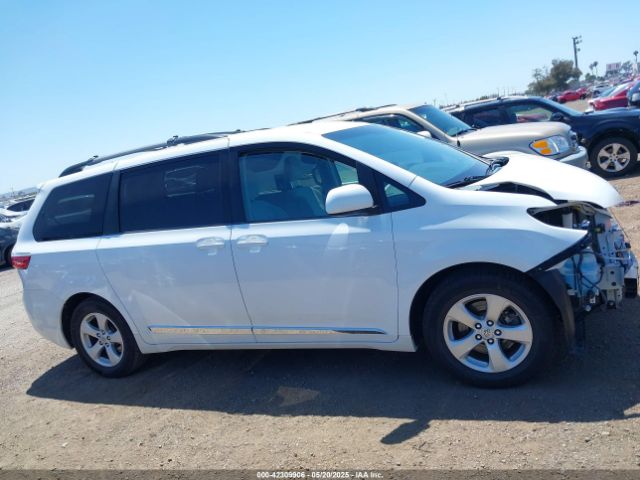 5TDKK3DC3FS553918 Toyota Sienna Le 8 Passenger