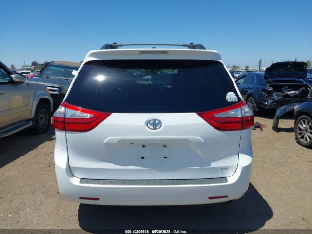 5TDKK3DC3FS553918 Toyota Sienna Le 8 Passenger