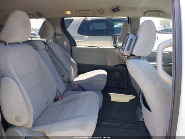 5TDKK3DC3FS553918 Toyota Sienna Le 8 Passenger