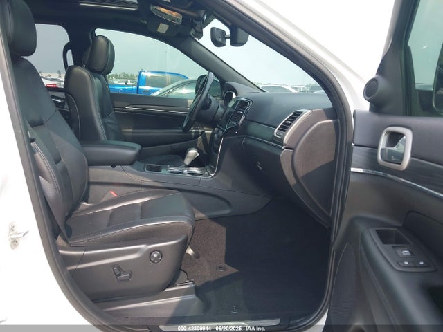 1C4RJEBG2LC268496 Jeep Grand Cherokee Limited 4x2
