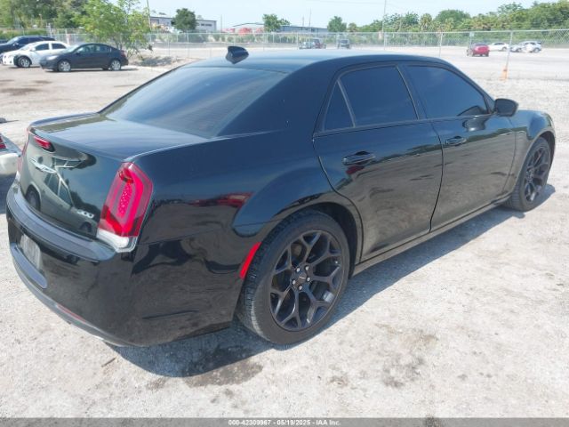2019 CHRYSLER 300 2C3CCAAG0KH613471 Photo 3