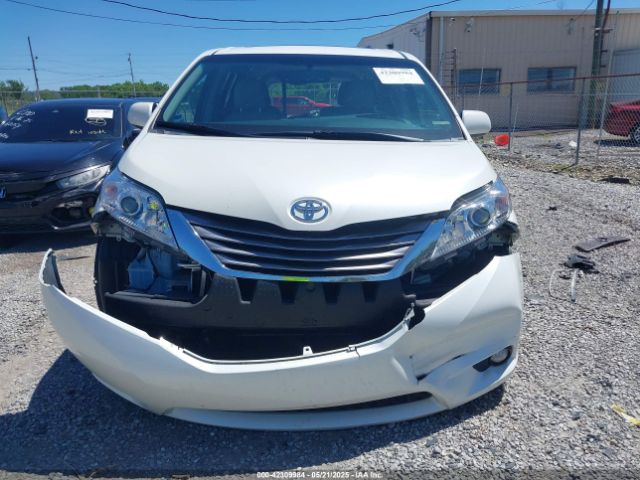 5TDYK3DC6FS652923 Toyota Sienna Xle Premium 8 Passenger