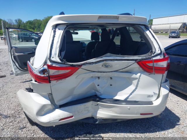 5TDYK3DC6FS652923 Toyota Sienna Xle Premium 8 Passenger