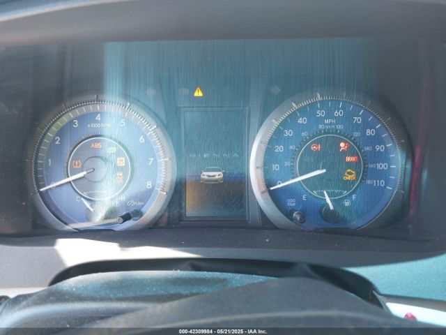 5TDYK3DC6FS652923 Toyota Sienna Xle Premium 8 Passenger
