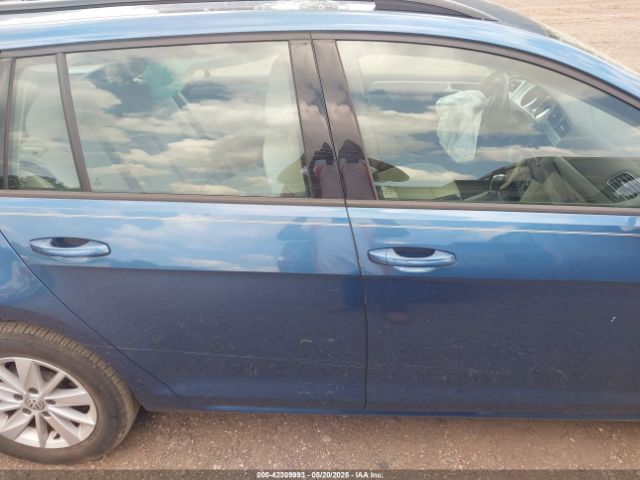 3VWC17AU5GM515228 Volkswagen Golf Sportwagen Tsi S 4-door