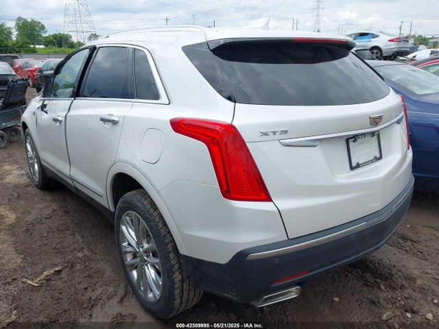 2019 CADILLAC XT5 1GYKNCRS5KZ102659 Photo 2