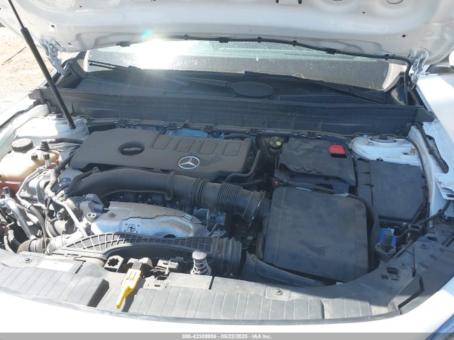 W1N4M4HB6PW329899 Mercedes-Benz m260