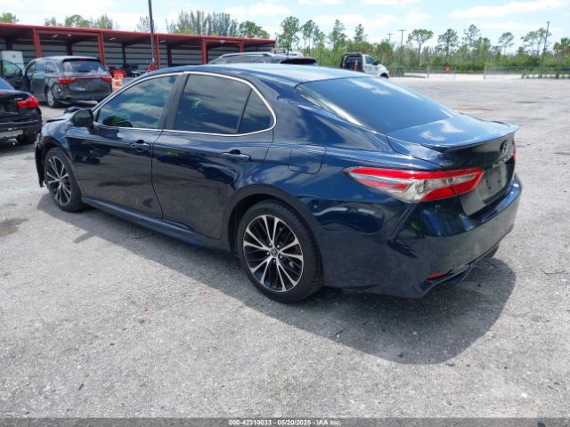 2018 TOYOTA CAMRY JTNB11HK1J3023994 Photo 2