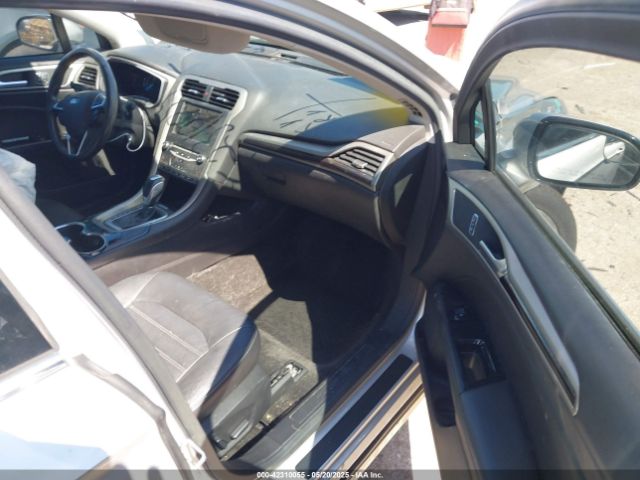 3FA6P0H94FR205344 Ford FUSION SE
