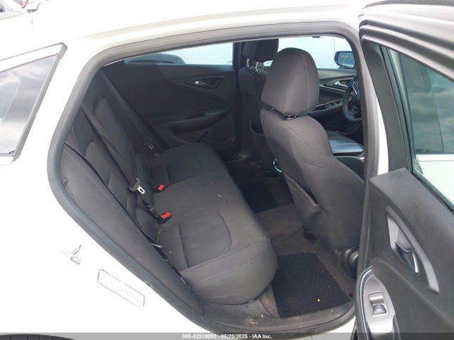 1G1ZE5ST1HF173055 Chevrolet MALIBU 1LT